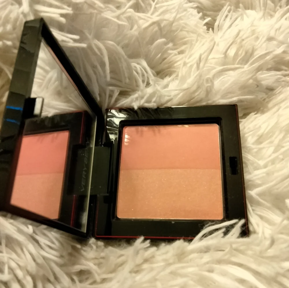 🆕 Victoria’s Secret Very Sexy Blush/Highlight Duo RUNWAY
